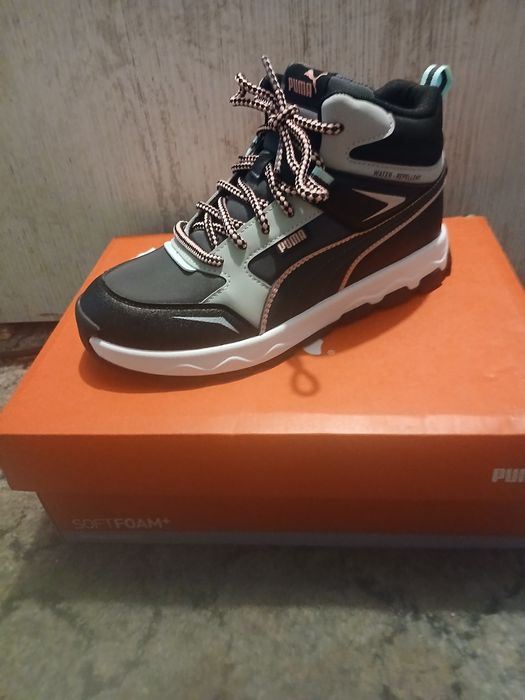 Adidasi puma pentru fete mărimea 35,5