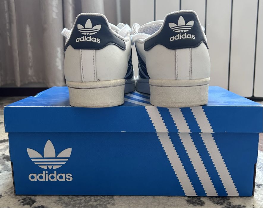 Adidas Superstar