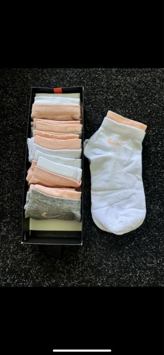 Sosete Lungi si Scurte Dama