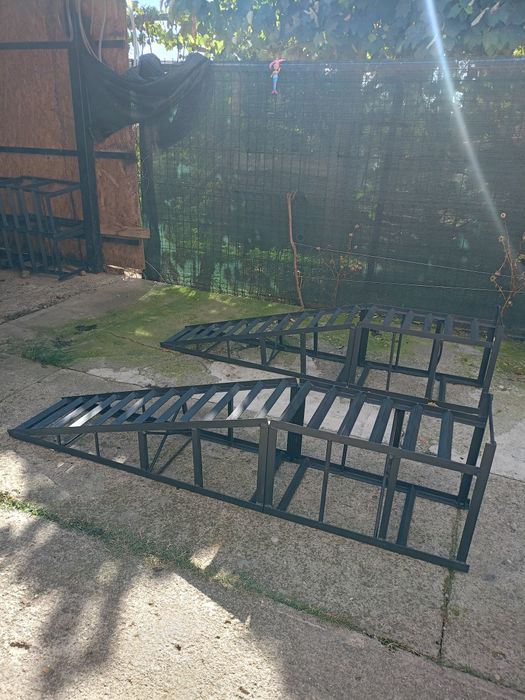 Rampe auto noi sub 3,5T demontabile de la jumătate.