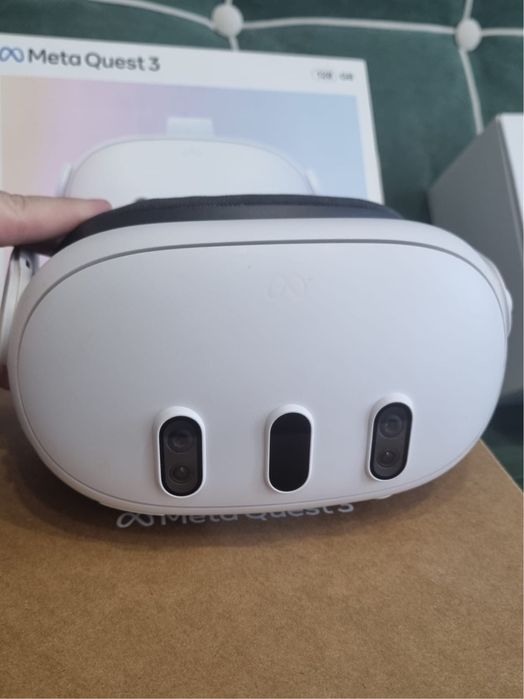 Продам Meta Quest 3