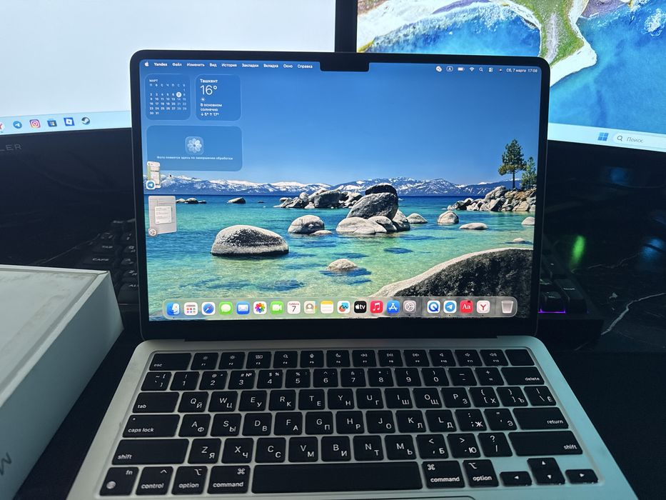 MacBook Air M3  16/256