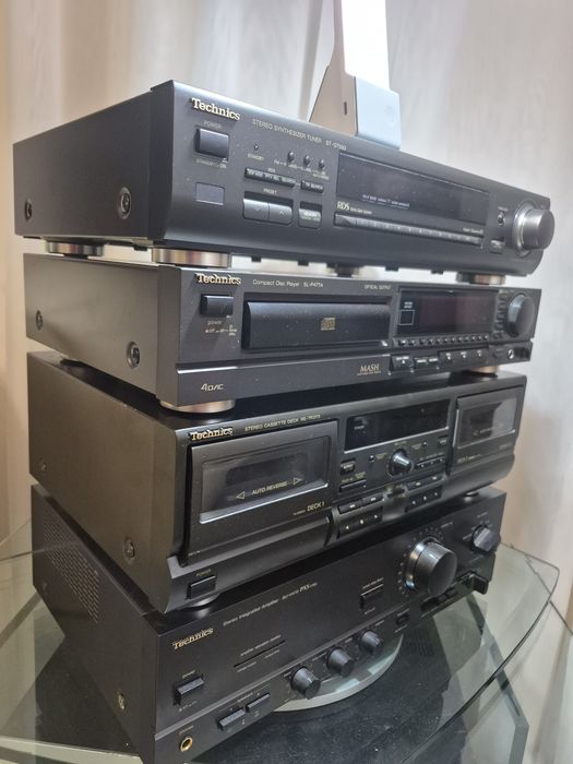 Sistem Technics  tuner cd. deck si amplificator