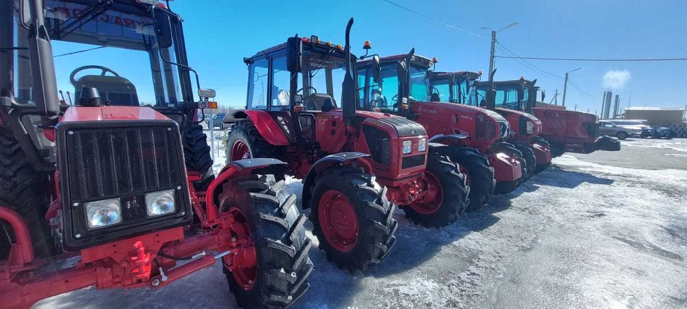 Трактор Беларус 1523