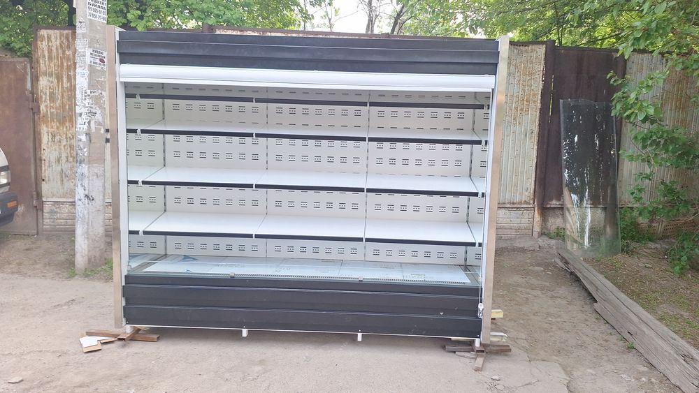 Продаются витиринный холодильники ГОРКА