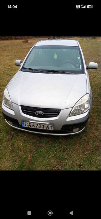Киа Рио цяла или на части