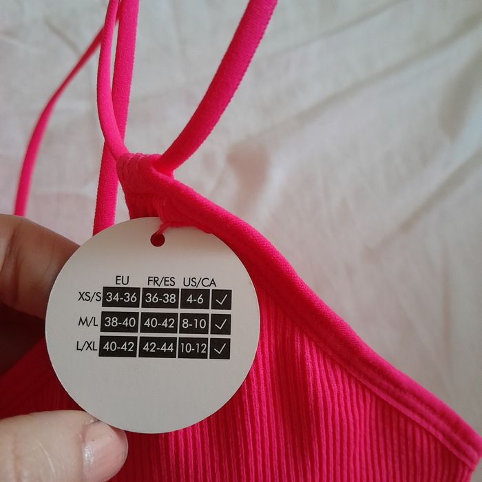 Bustiera noua, L/XL
