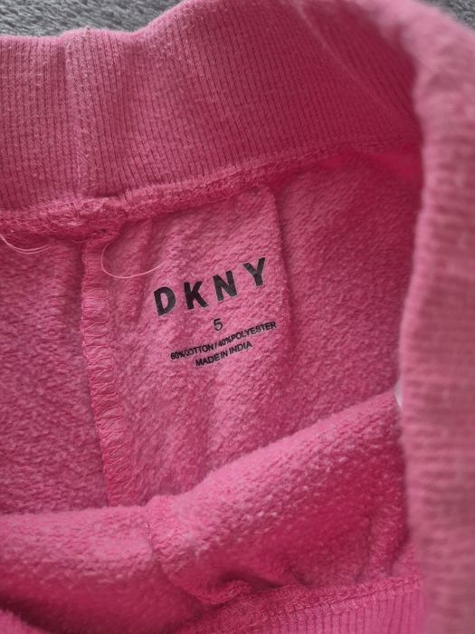 2 броя къси панталонки DKNY