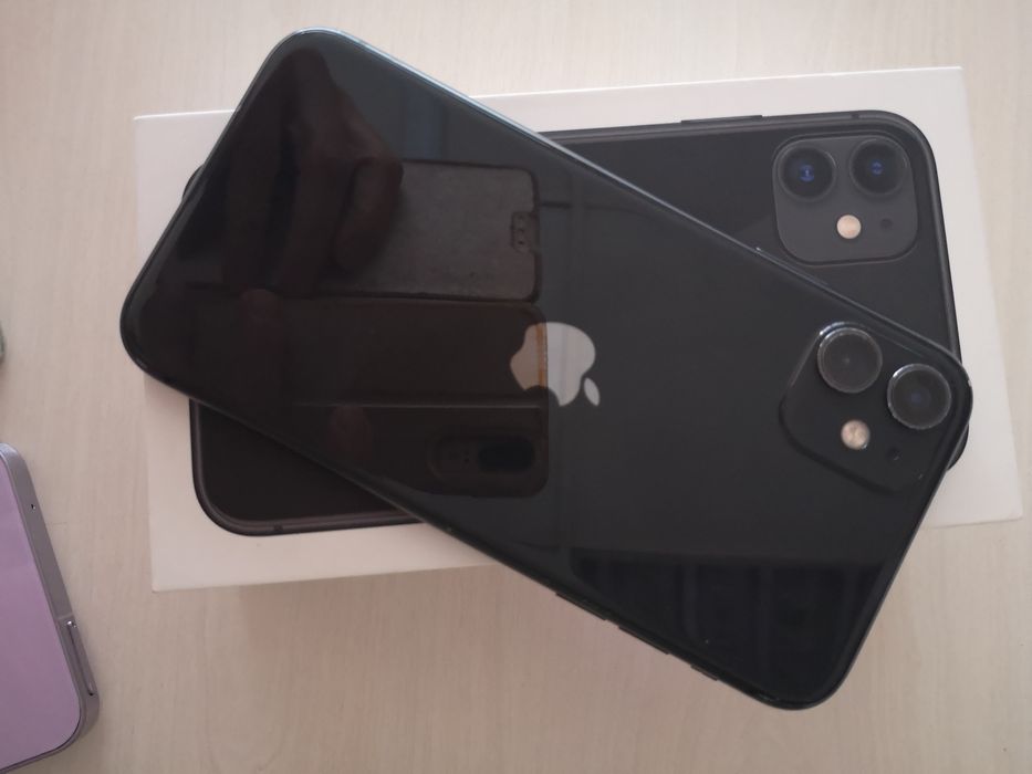 Iphone 13 midnight black/100% battery health