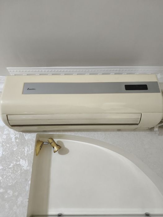 Кондиционер 12 л. Электролюкс рабочий
