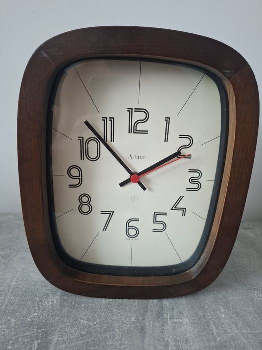 Ceas de perete vintage Artime, Made in Italy, carcasă din lemn – design retro