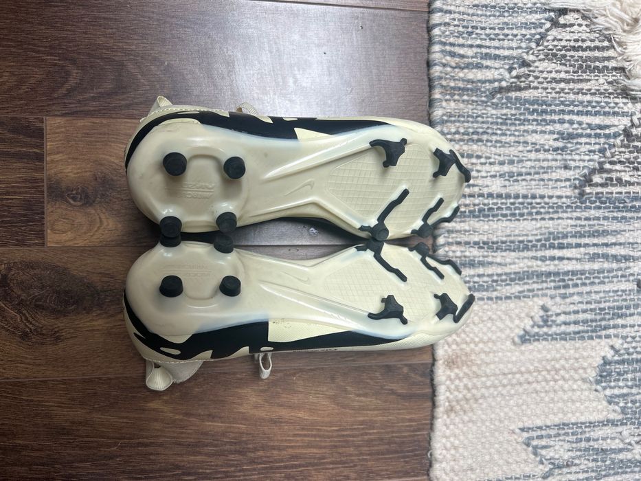 Ghete fotbal cu crampoane pentru teren de fotbal artificial Marime 35