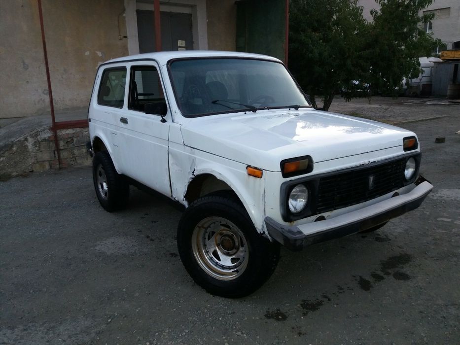 Лада Нива Lada Niva 1.7i