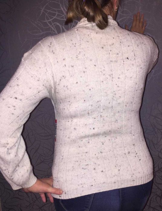 Джемпер женский продаю