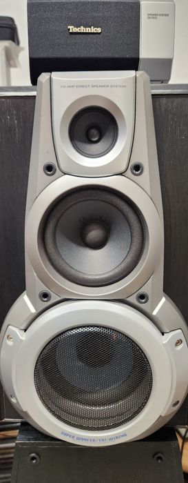 Sistem Technics DV-170 complet cu sistem Surround și  telecomandă.