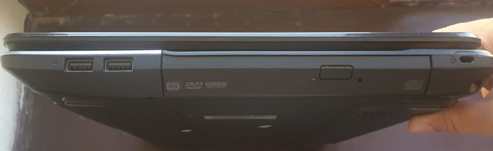 noutbuklar  holati a'lo yana boshqalari ham bor