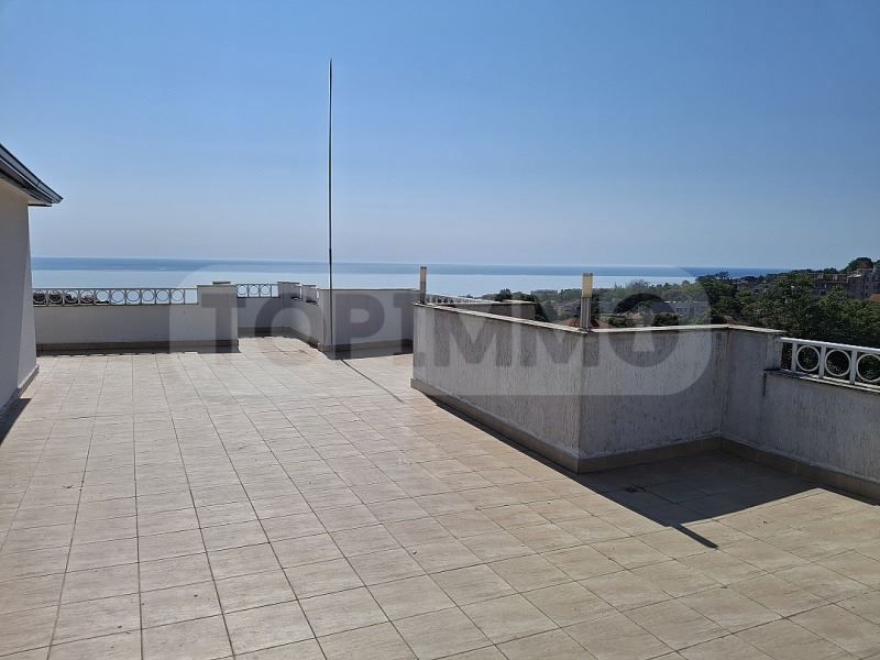 Продава се Тристаен апартамент в Бяла - 136 кв.м за 956 €/кв.м - Снимка #4