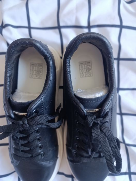 Спортни дамски обувки