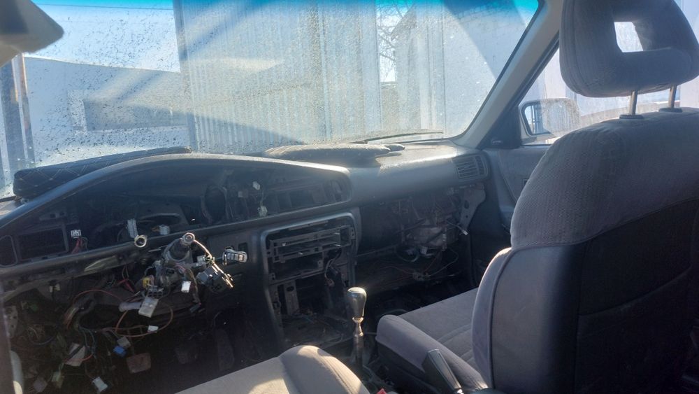 Продам  мазду626