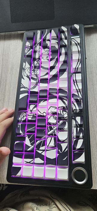 Продам клавиатуру аула ф75