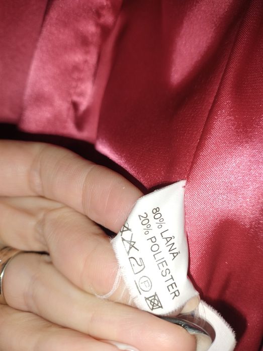 Palton lână negru cu rosu