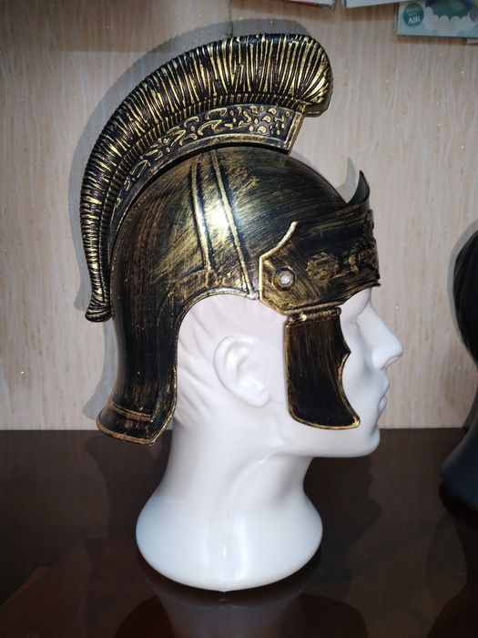 Шлем рыцаря пластик. Новые