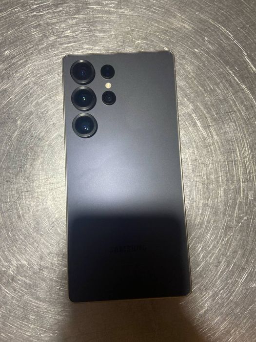 Samsung s25 ultr 12.512 gb