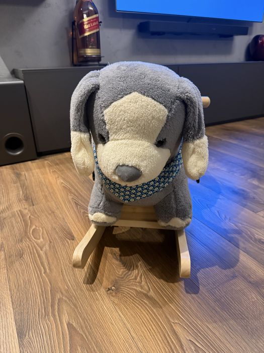 Люлеещо се куче Шаро