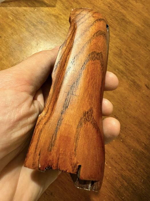 Vând lower handguard AK