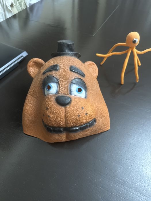 Маска фредди аниматроник