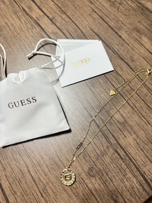 Дамско колие Guess