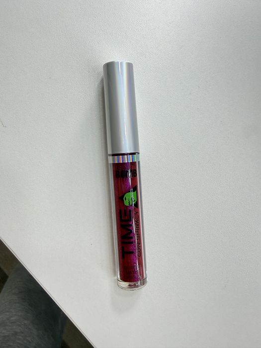 Помада Beauty Bomb