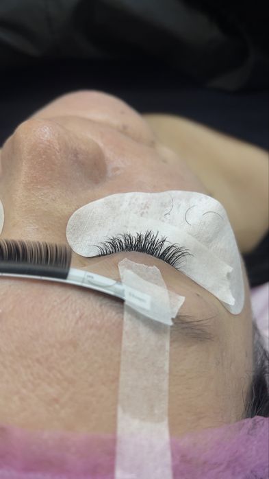 Наращивание ресниц