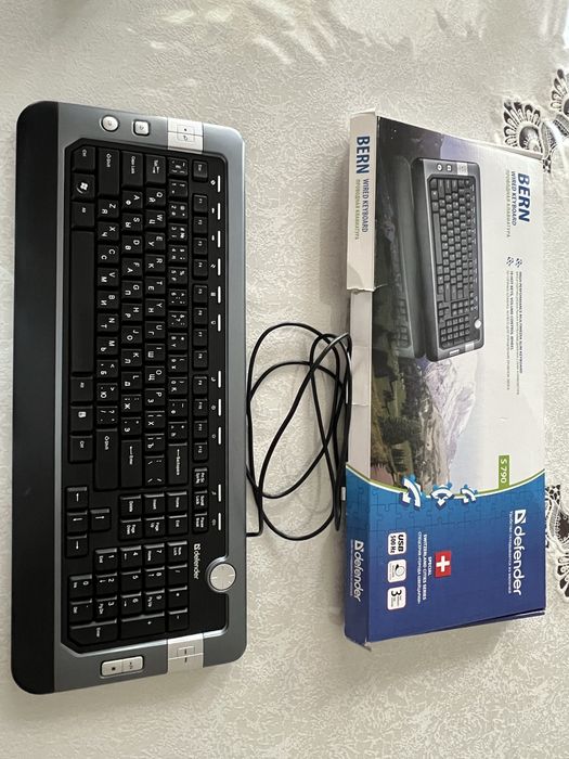 Проводная клавиатура Defender Bern