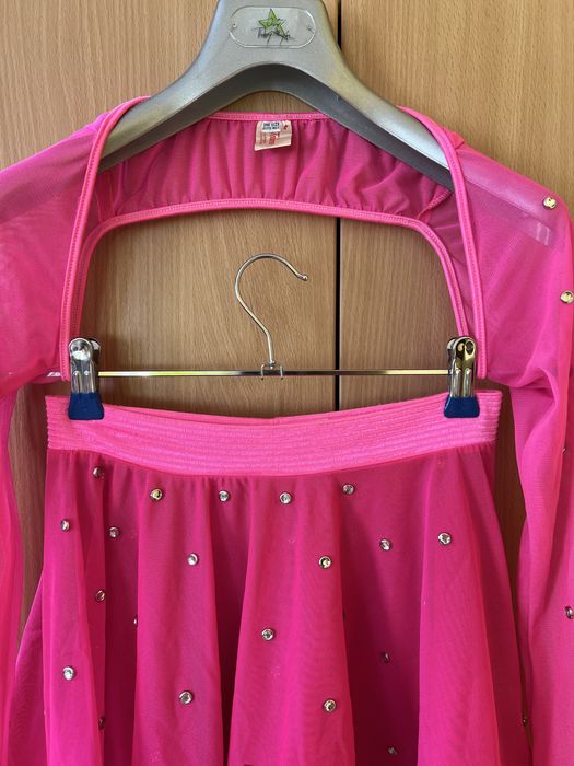 Haina de scena cu pene