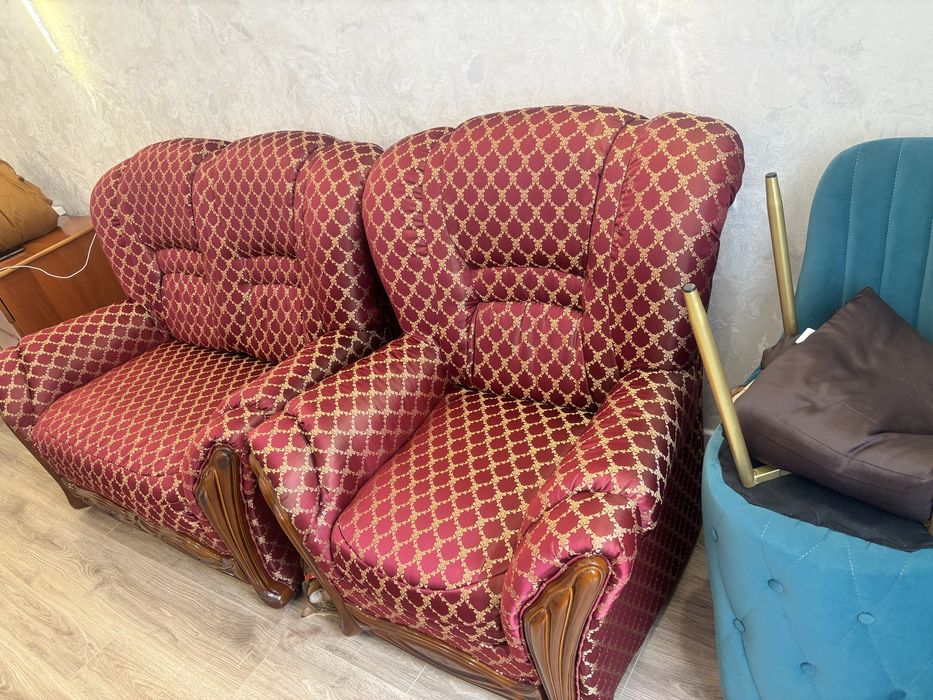 Диван в хорошем состоянии