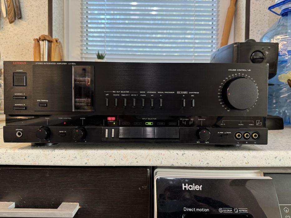 Luxman LV-103u Качествен стерео усилвател