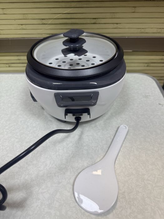 Уред за приготвяне на ориз Russell Hobbs 27030