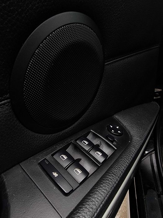 BMW Seria 3 E90 320i