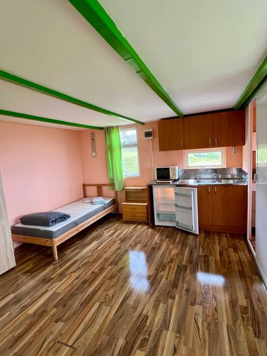 Три обзаведени къщи с парцел - РАБОТЕЩ БИЗНЕС С НАЕМАТЕЛИ