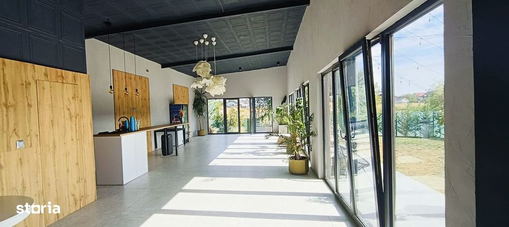 Spatiu locativ de vanzare/Com.Berceni/La 400 m de BD.1 MAI