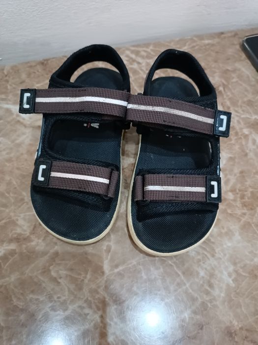 Сандалии и тапочки