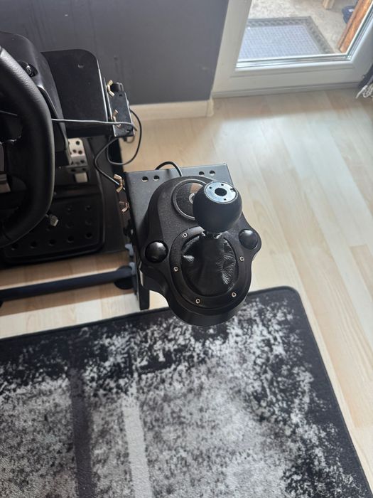 Logitech g29+shifter+стойка