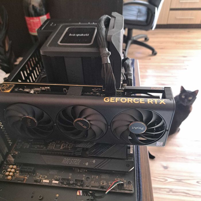 Placa video ASUS PROART 4070ti 12gb.Pret fix