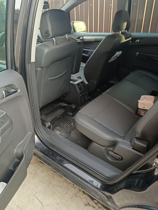 De vânzare Opel Zafira b.