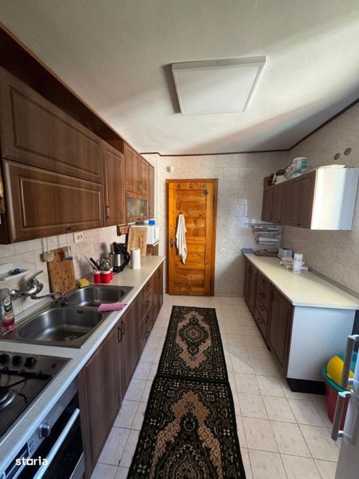 Casa 3 dormitoare, 90 mp, teren 10 ari, zona Firiza