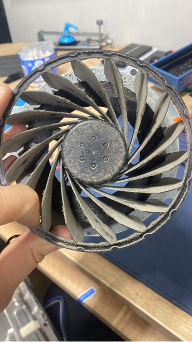 Servicii reparatii telefoane Iasi