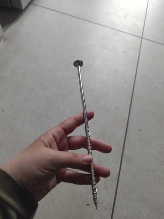 Șuruburi lemn 260 mm/ 3 lei bucata