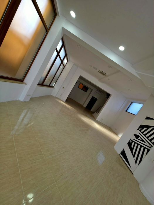 Spatiu comercial de inchiriat
