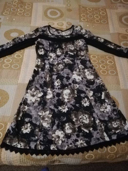 Лятна рокля с гръцко деколте и още рокли